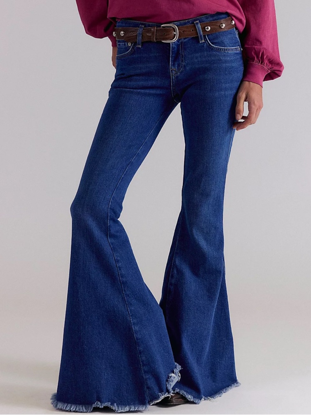 NWT Free People We The Free Emre Low Rise Flare Jeans Frayed Hem Size 30